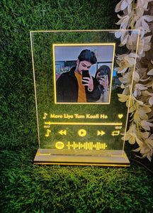 Led Spotify Frame in Best Friends theme